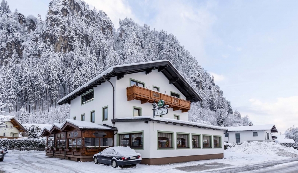 Gasthaus_Knapp_Winterfoto_LO_11.jpg