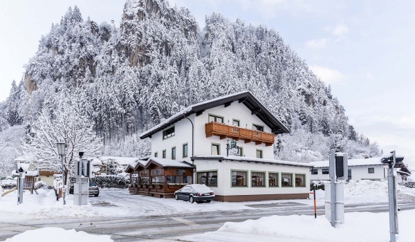 Gasthaus_Knapp_Winterfoto_LO_13.jpg